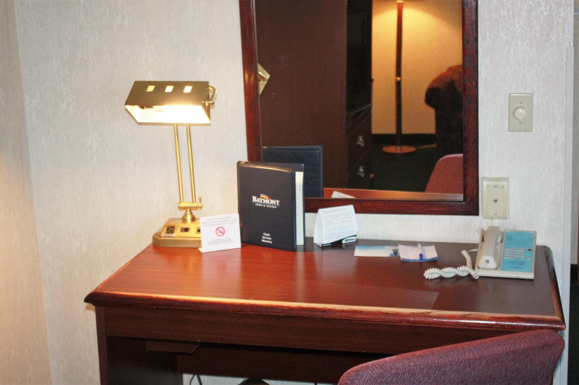 Baymont By Wyndham Jonesboro Hotel Værelse billede